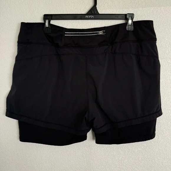 Athleta Ready Set 2-in-1 shorts - Picture 3 of 5